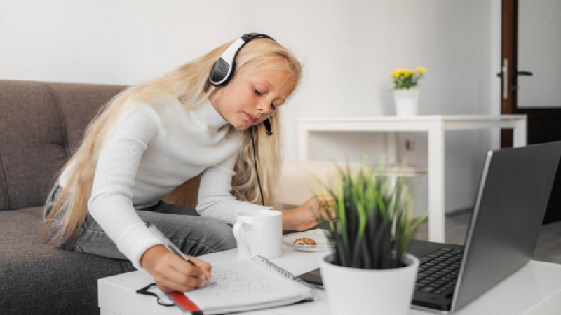 Gimkithome: Easy Learning at Home